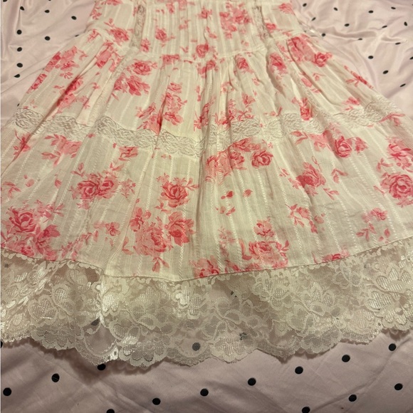 Dresses & Skirts - Floral Lace Trim Skirt - Pink and White